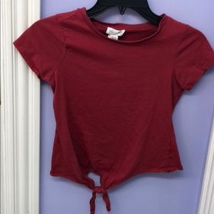 Red T-shirt with knot